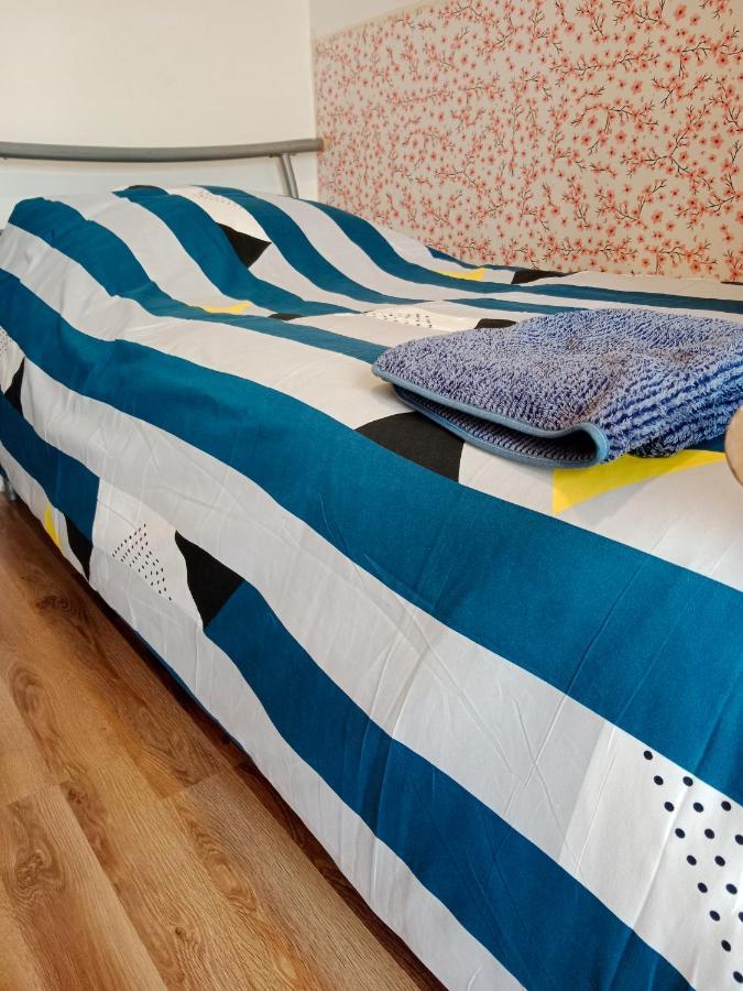 La Madriguera Bed and Breakfast Raszyn Eksteriør billede