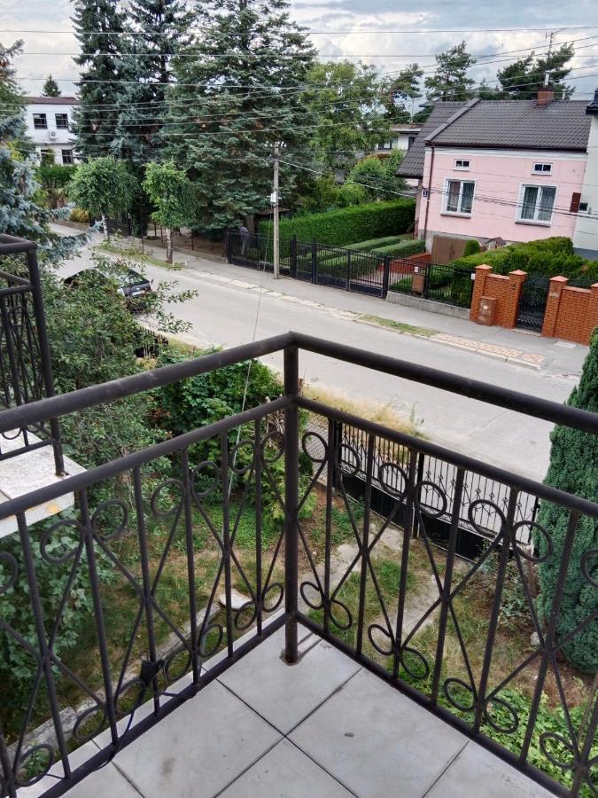 La Madriguera Bed and Breakfast Raszyn Eksteriør billede